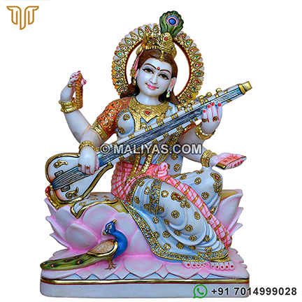 Beautiful Saraswati Maa Statue